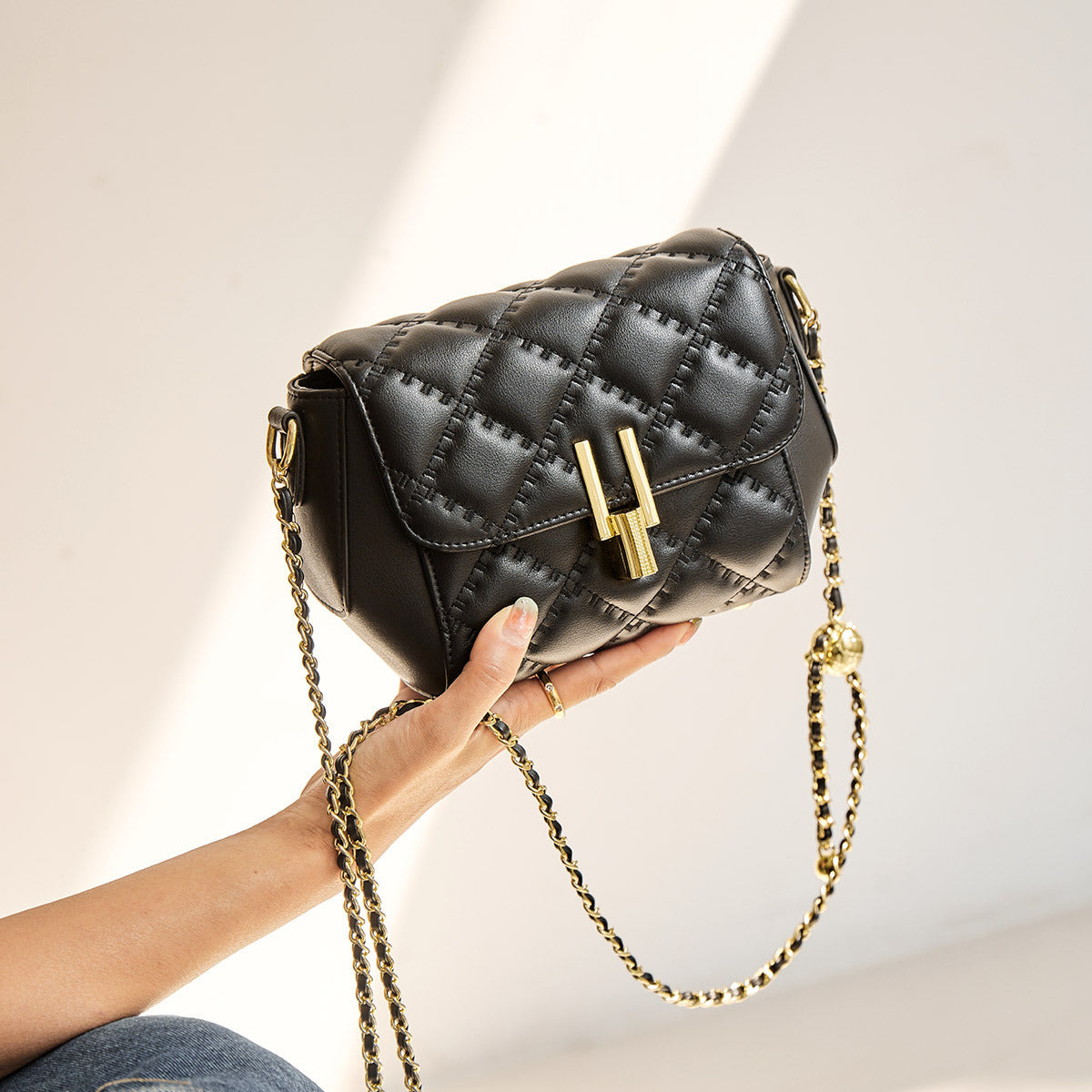 Sac à bandoulière avec chaîne Ins