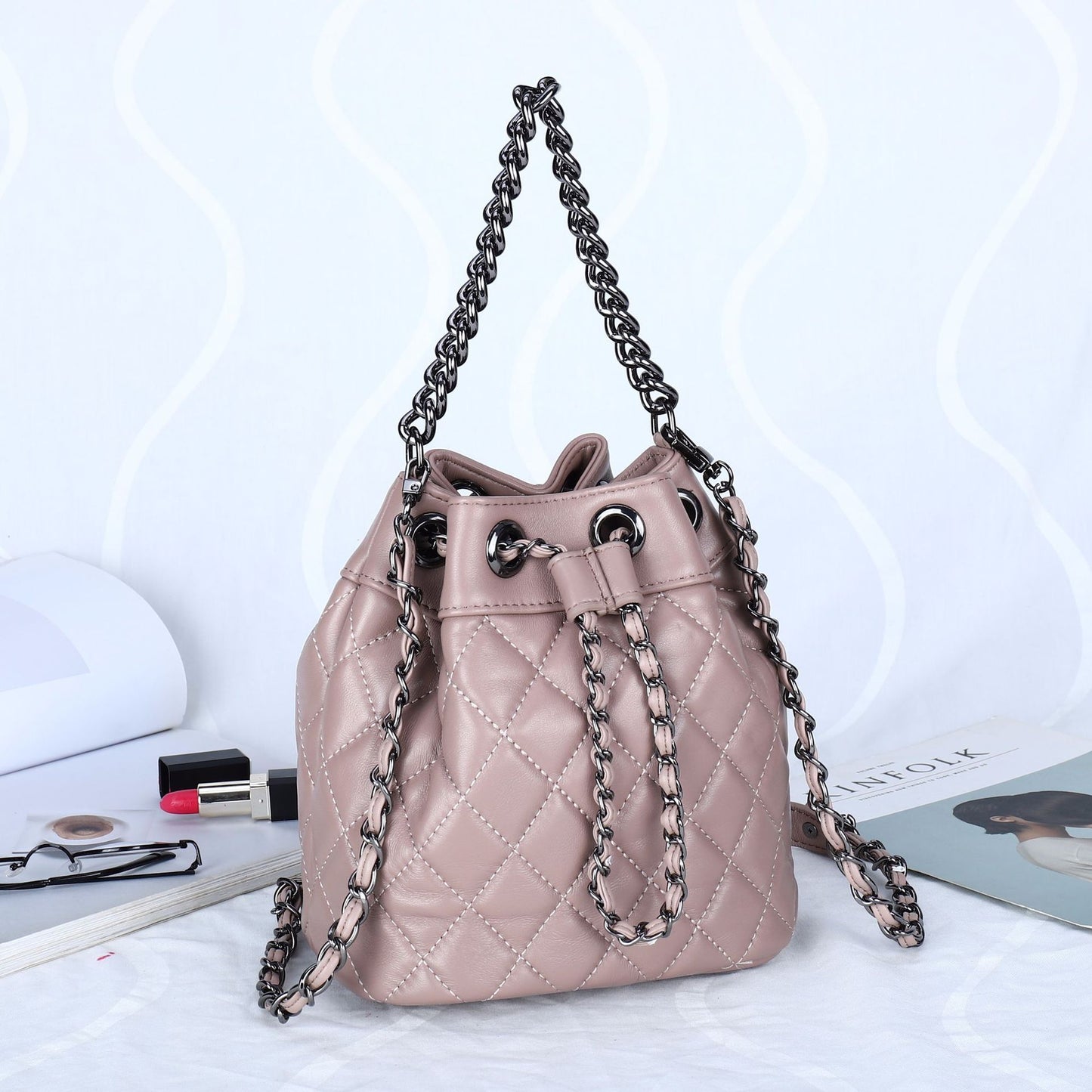 Premium Bucket Crossbody Bag – Genuine Leather, Fashionable Design