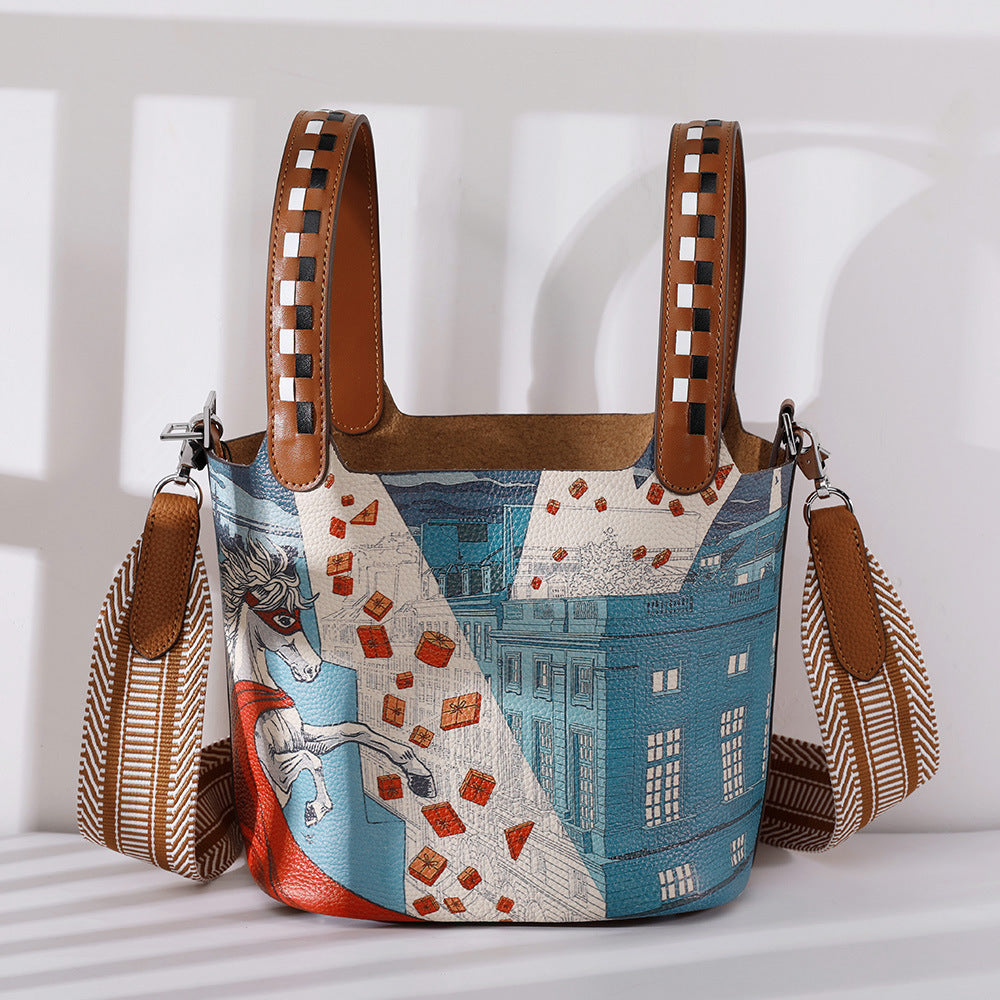 Plant-Dyed Cowhide Bucket Crossbody Bag – Eco-Friendly & Chic