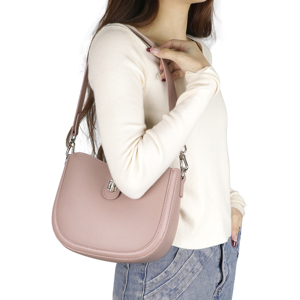 Vintage Saddle Messenger Crossbody