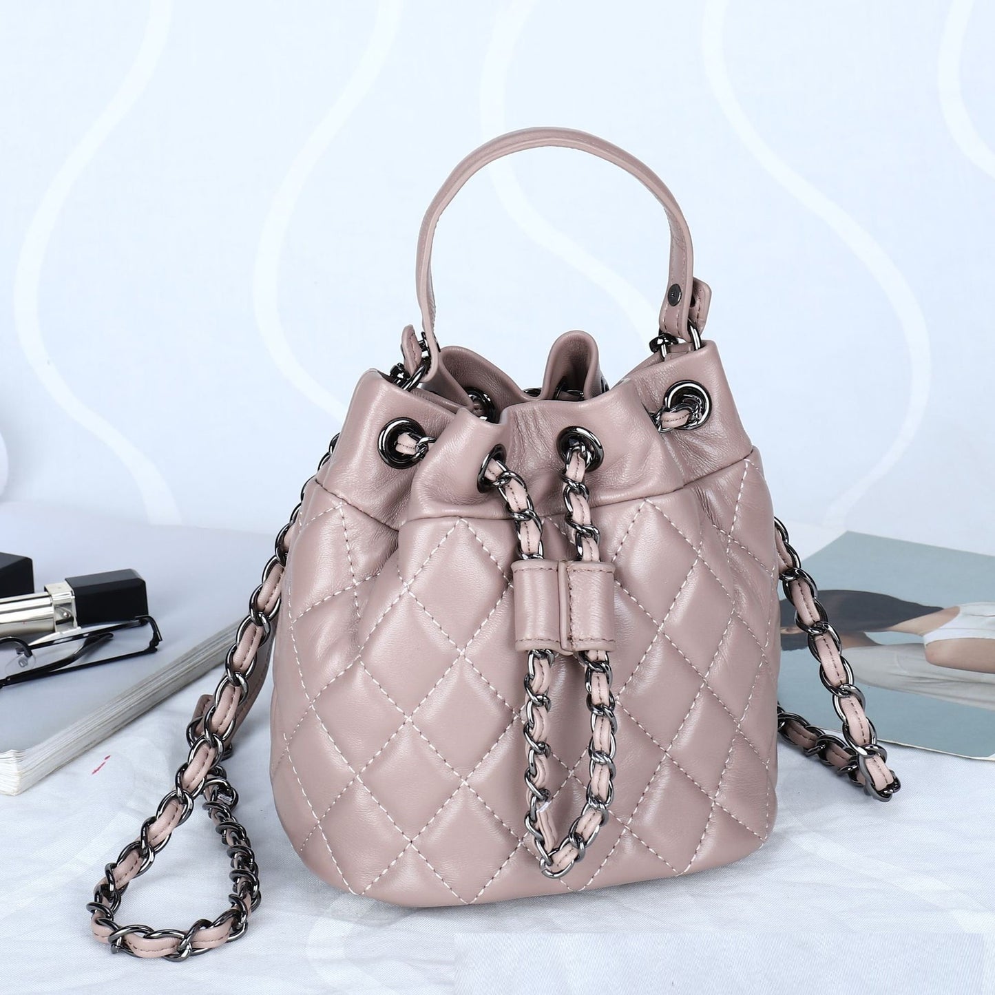 Premium Bucket Crossbody Bag – Genuine Leather, Fashionable Design