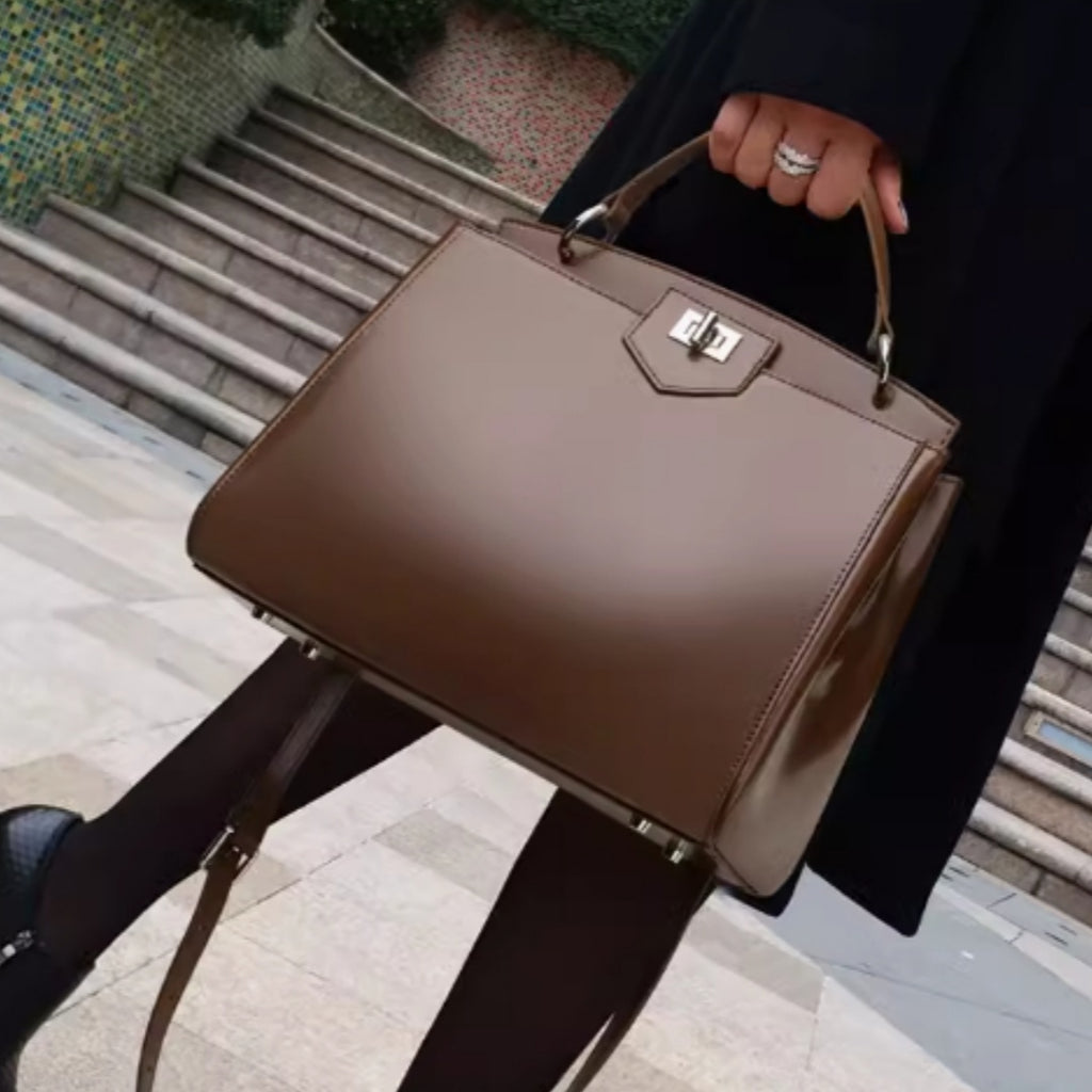 Grand sac à main en cuir