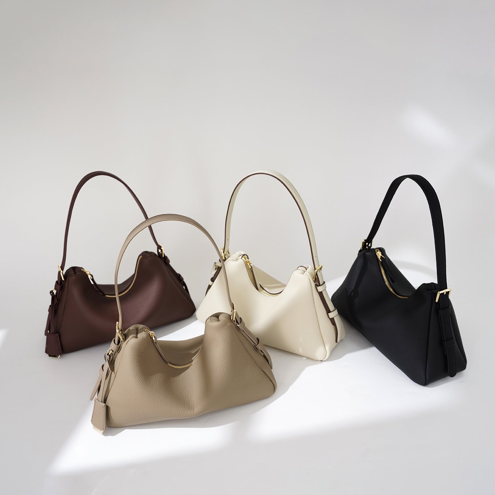 The Advanced Classic Leather Shoulder Bag - Nomade Code