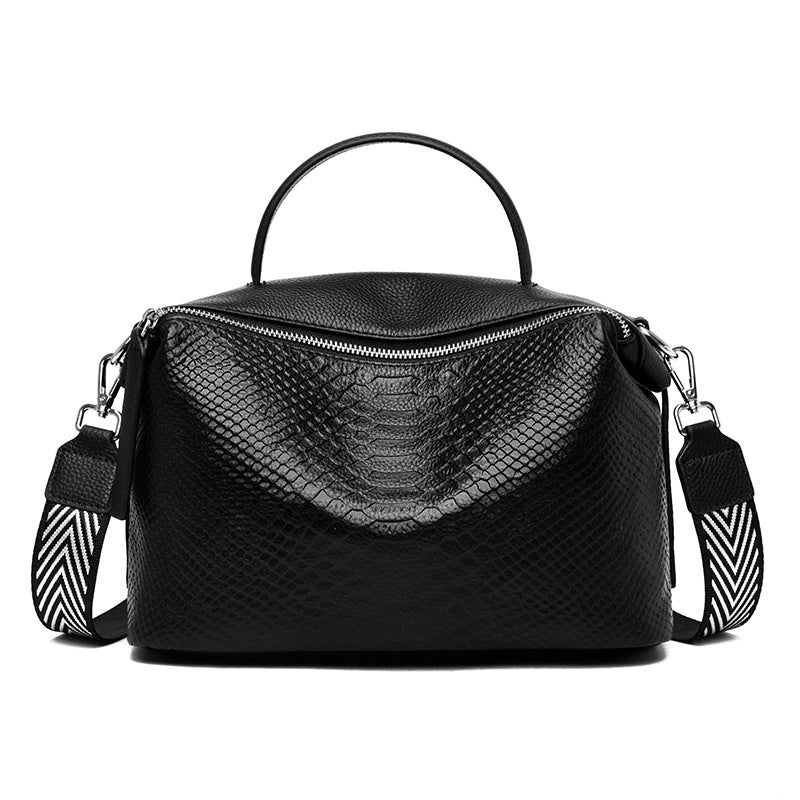 Functional Large Crossbody Bag – Portable, Stylish, and Versatile
