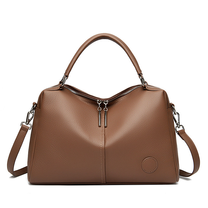 A Spacious And Sophisticated Handbag