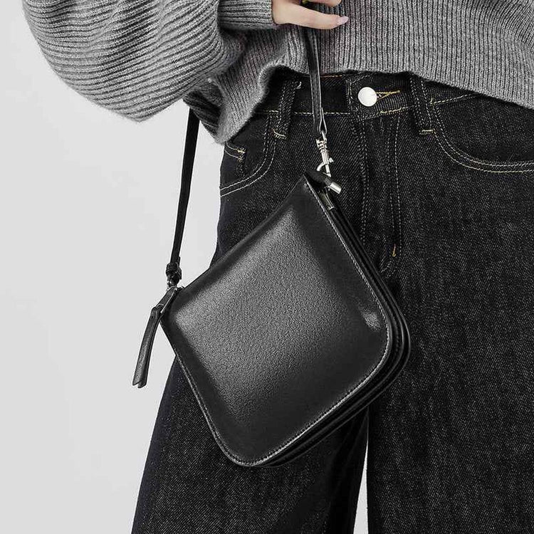 Amal leather crossbody Bag