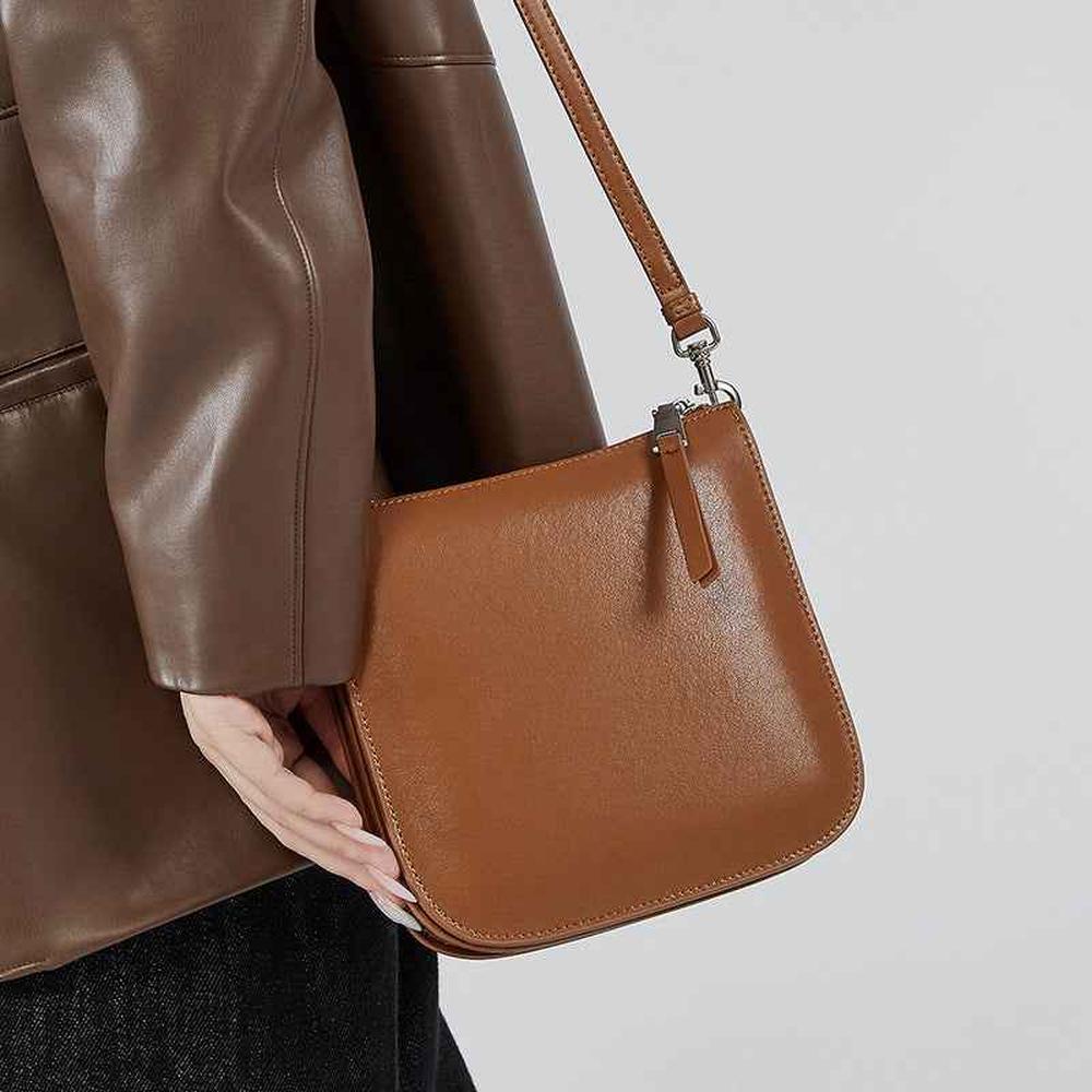 Amal leather crossbody Bag