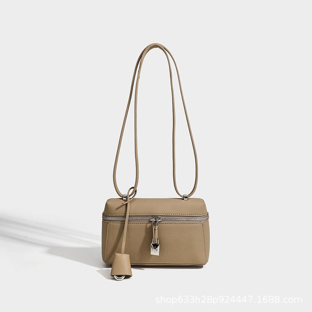 Autumn and Winter Retro Shoulder Bag For Women