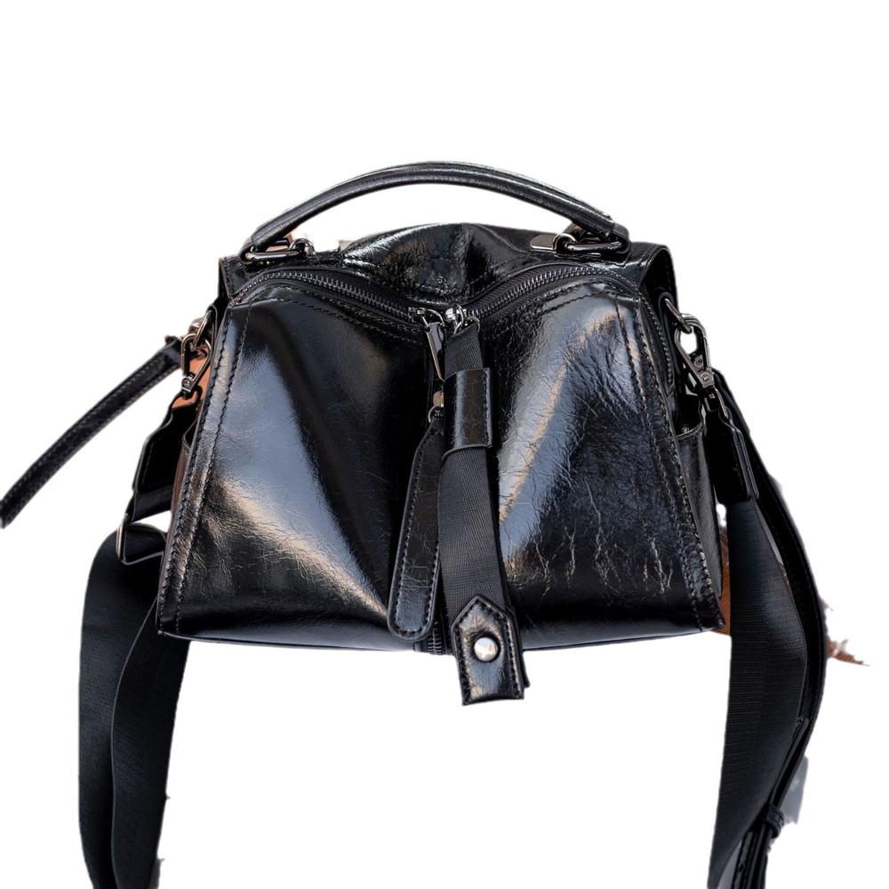 First Layer Oil Wax Cowhide Crossbody Bag