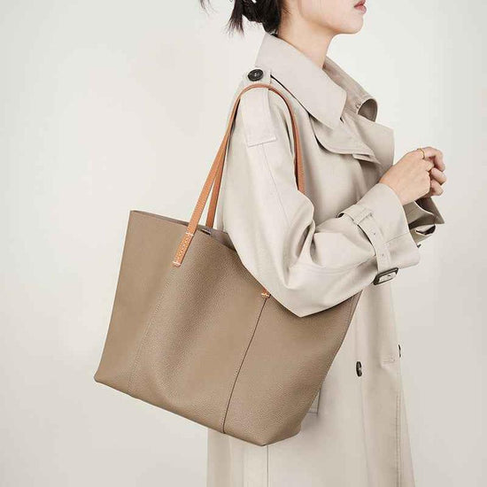 Handcrafted Cowhide Leather Tote Bag for Stylish Everyday Use