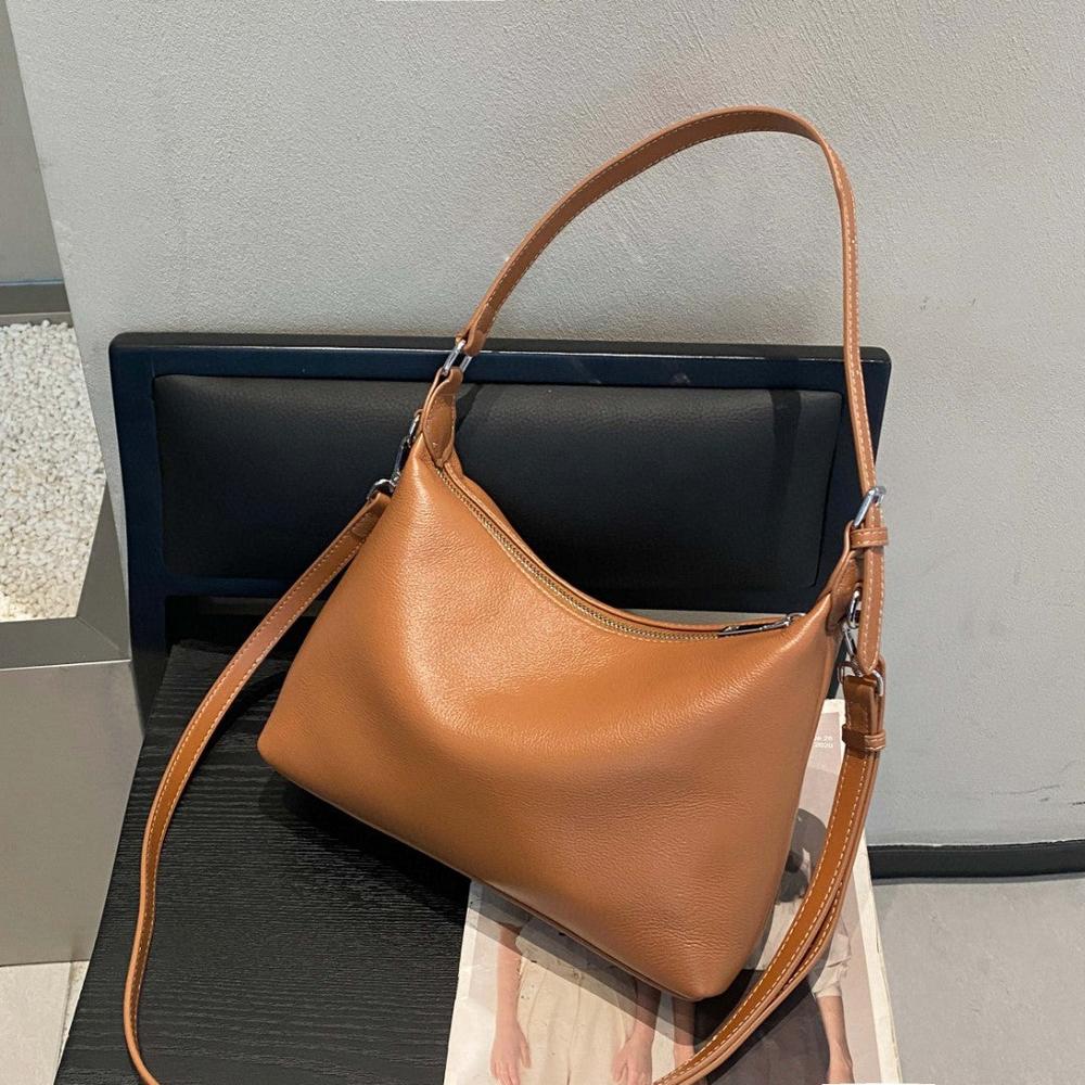 Lara Shoulder Bag
