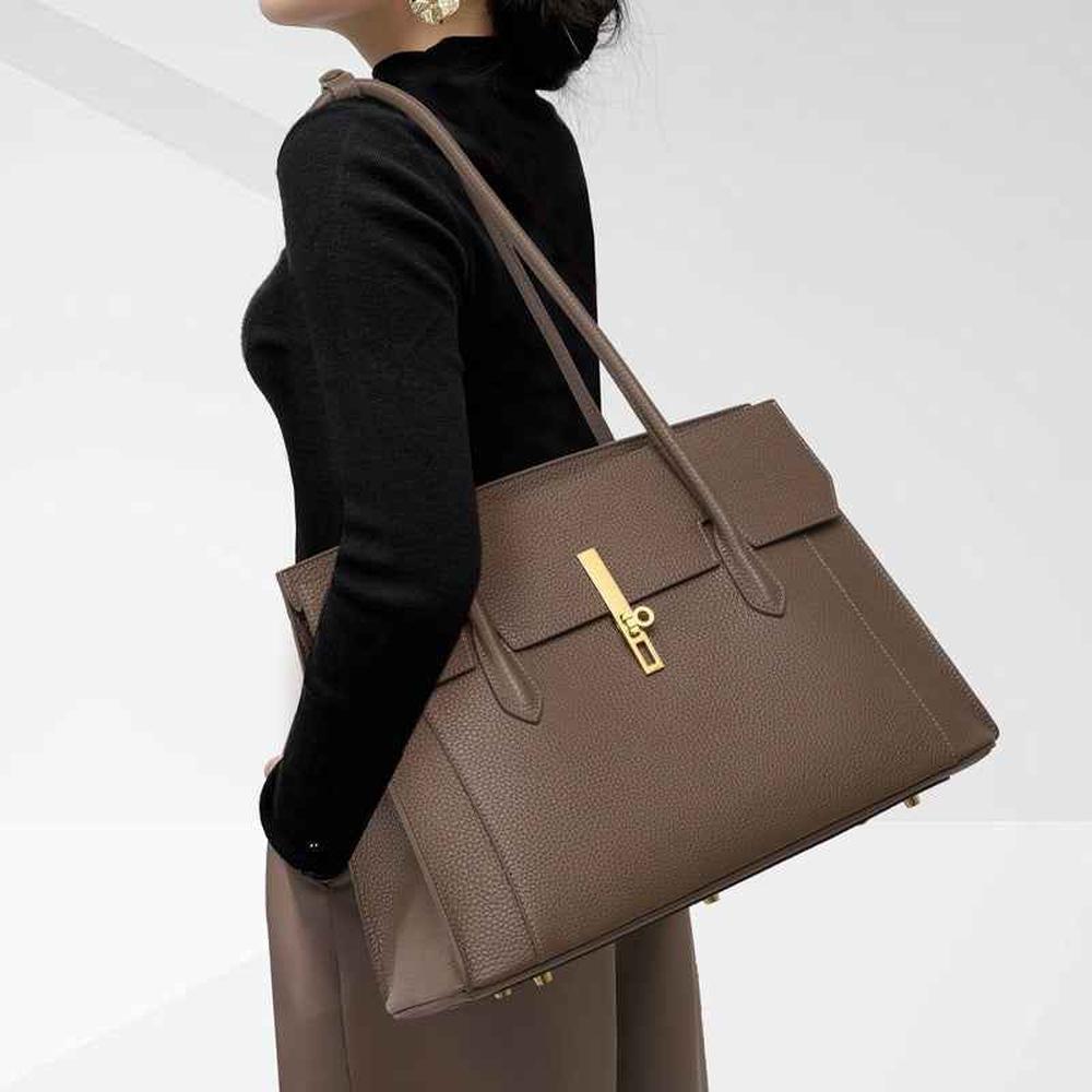 Large Capacity Tote Bag