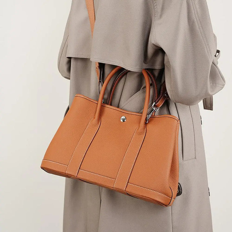 Large Classic and elegant HandBag