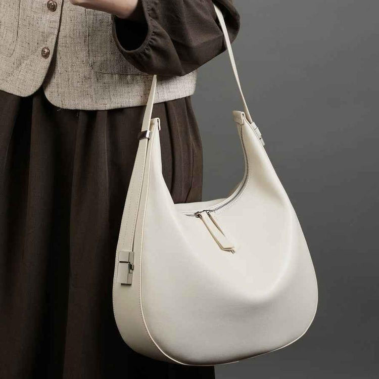 Large croissant Leather shoulder bag