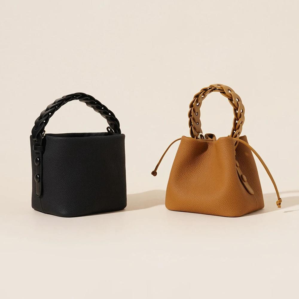 Leather Bucket Bag - Stylish Crossbody Design for Everyday Use