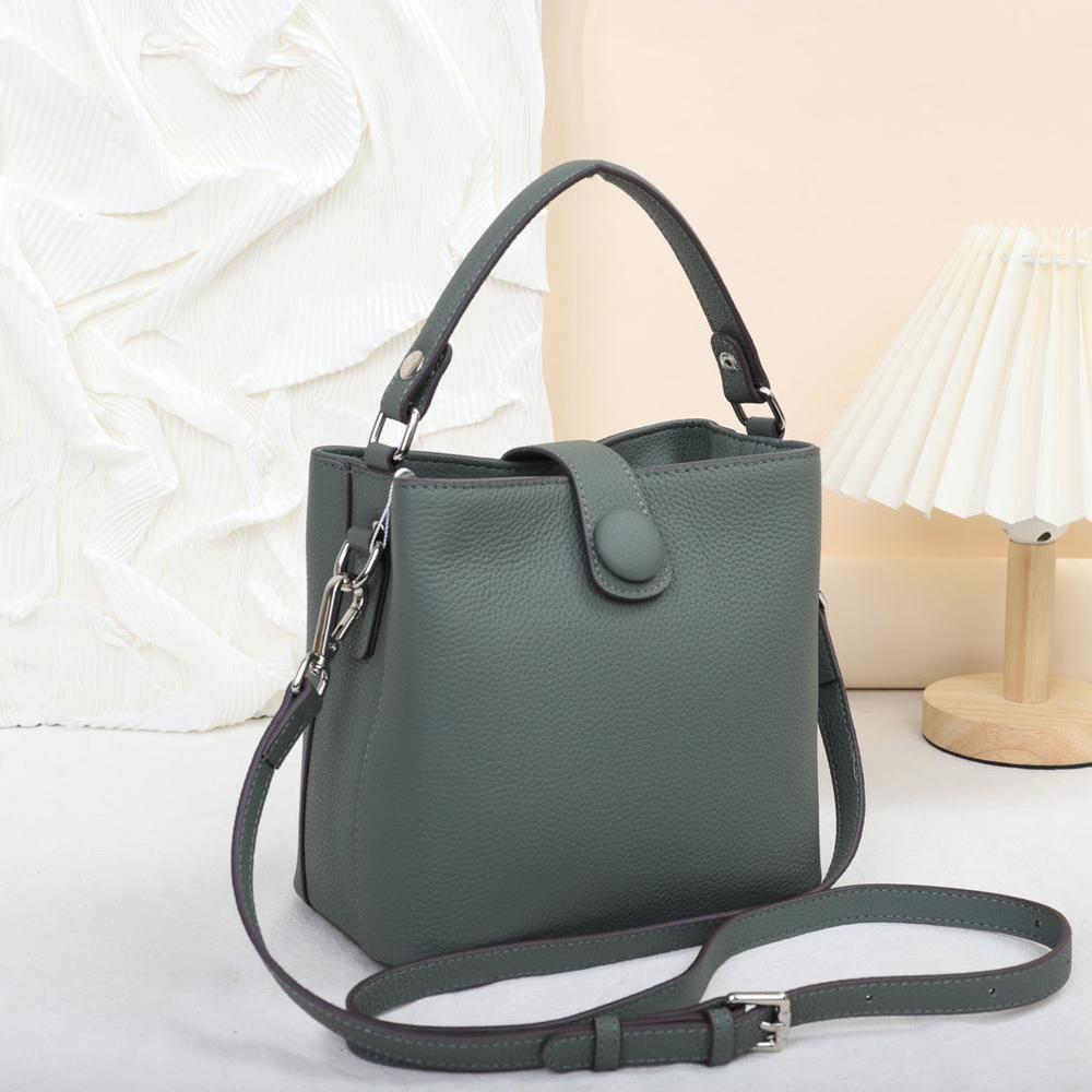 Leather Crossbody Bag - Stylish Bucket Messenger for Everyday Use