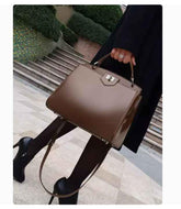 Leather Large Handbag - Elegant and Spacious Design for Every Occasion