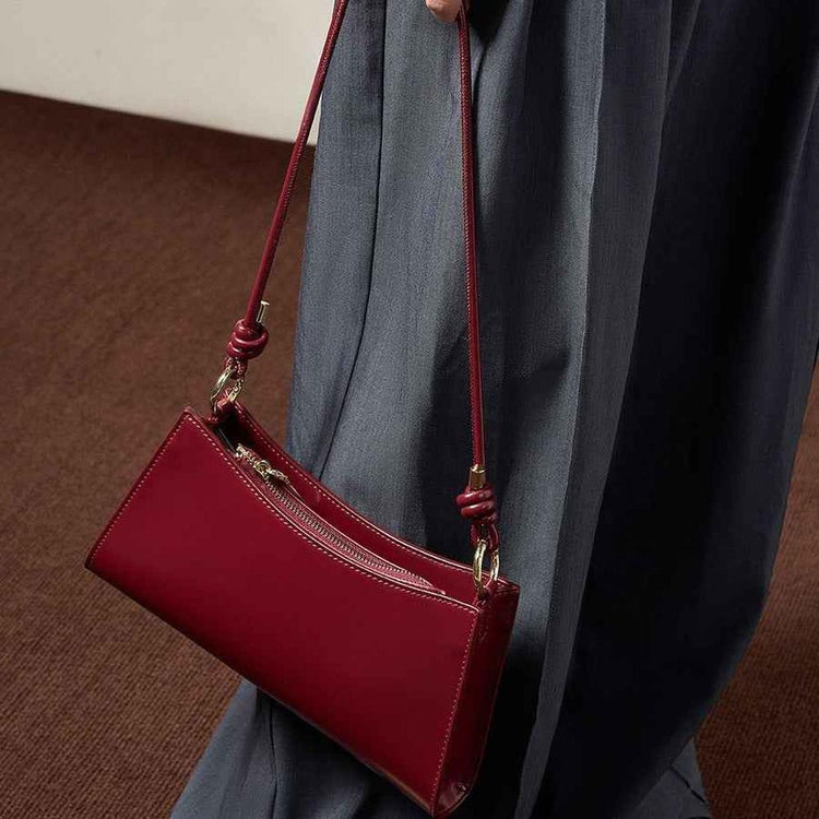 Leather chic medium size Shoulder Bag