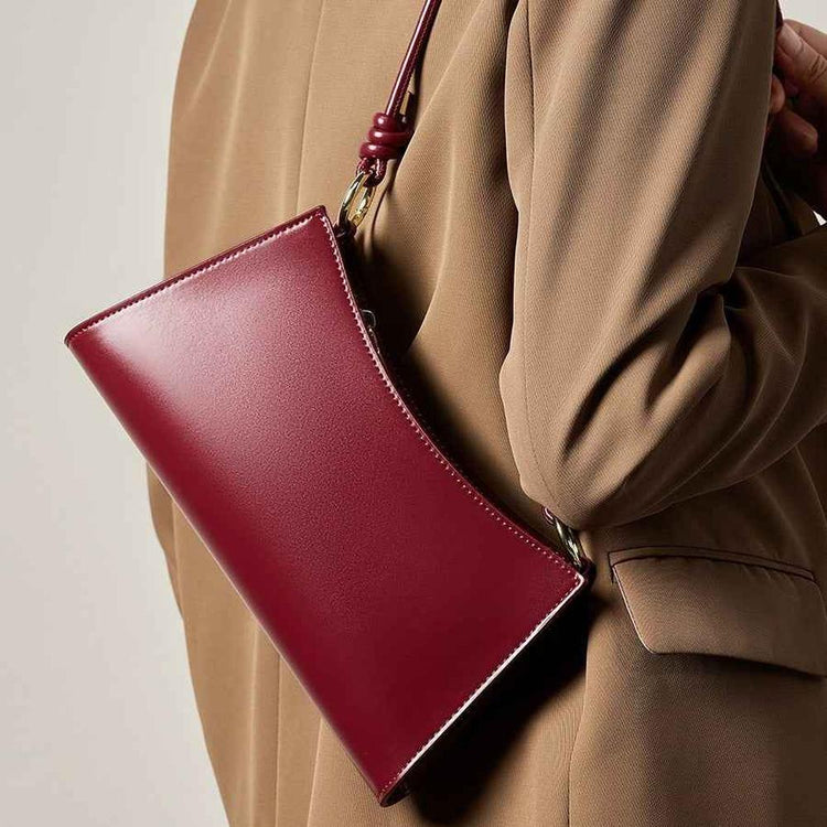 Leather chic medium size Shoulder Bag