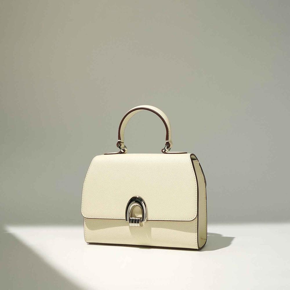 Medium Textured Leather Handbag for Stylish Everyday Wear