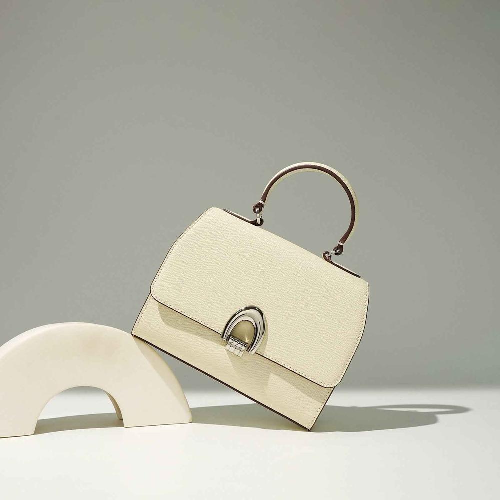 Medium Textured Leather Handbag for Stylish Everyday Wear