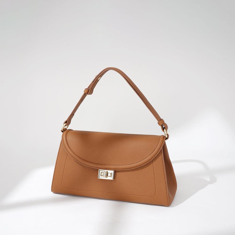 Medium size Leather Handbag