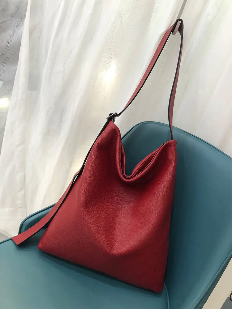 New Top Layer Cowhide Shoulder Bag