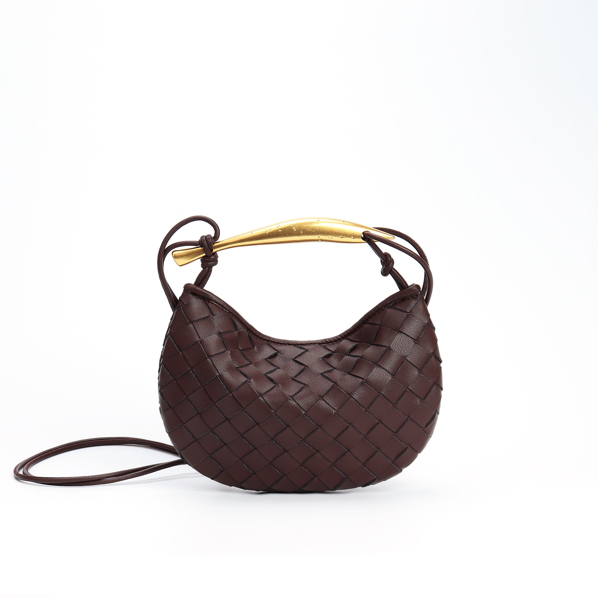 Chic Woven Cattlehide Leather Handbag – Natural Elegance
