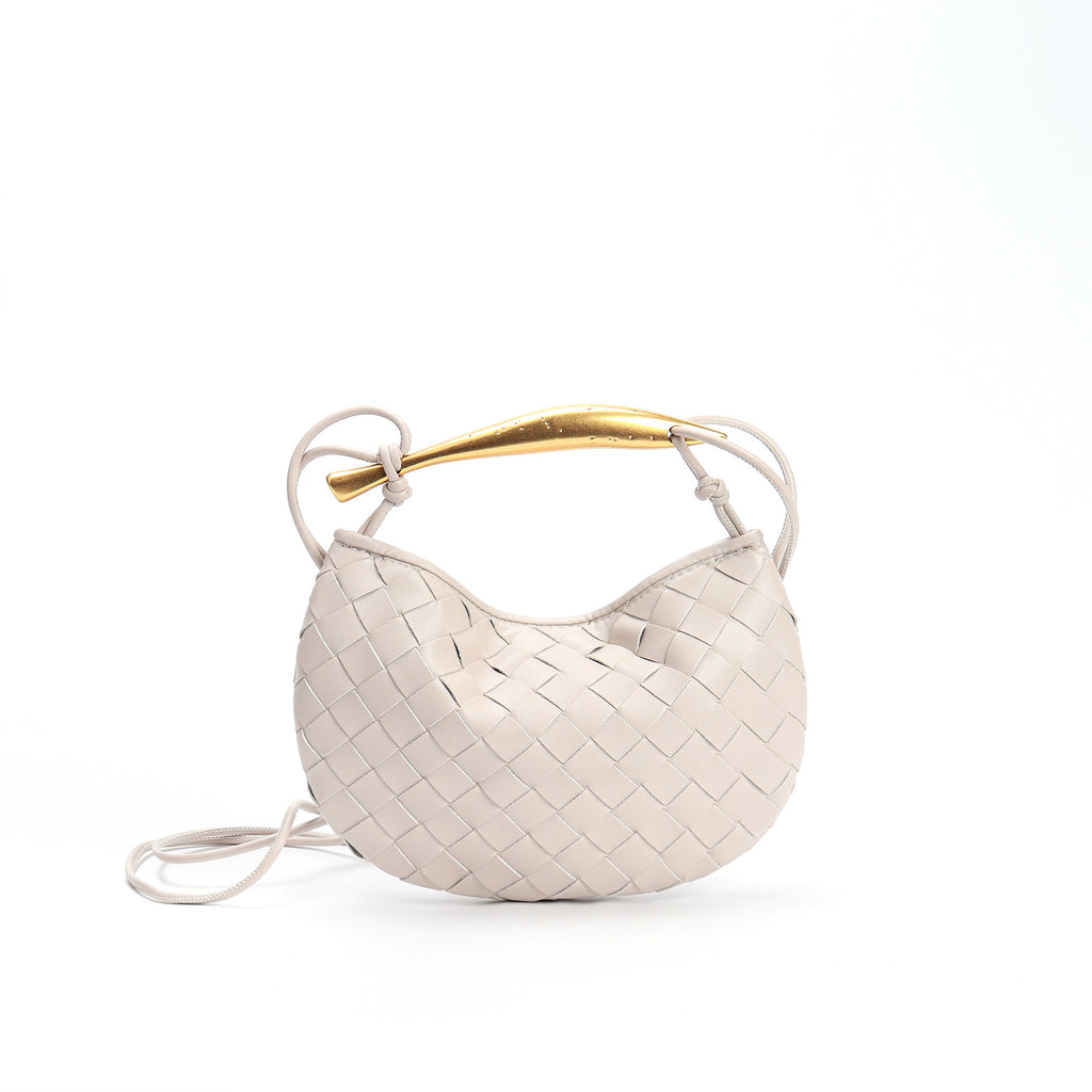 Chic Woven Cattlehide Leather Handbag – Natural Elegance