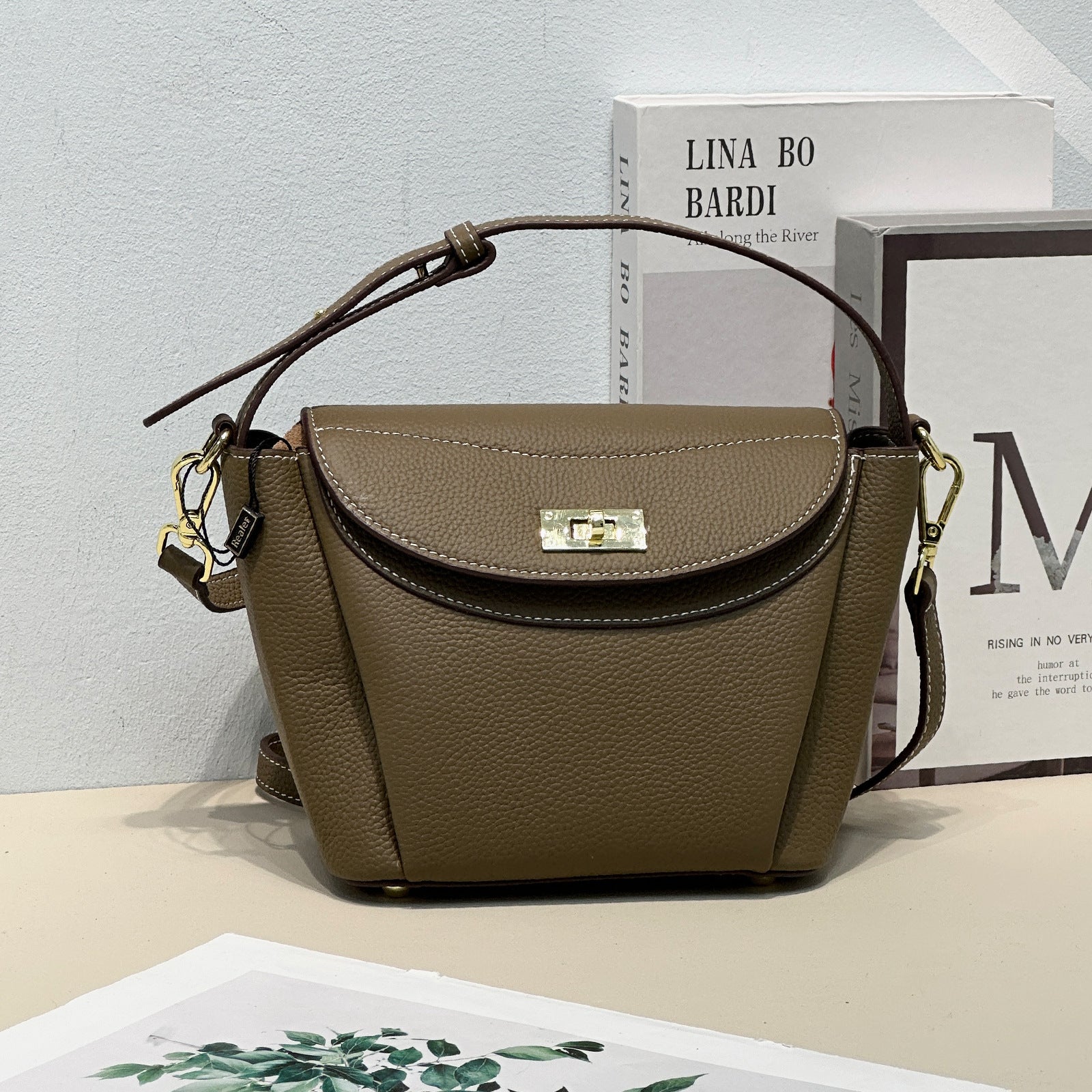 Luxury versatile handbag