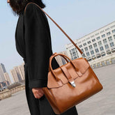 Spacious Retro Handbag – Perfect Companion for Work or Travel