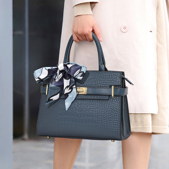 Spacious Stylish And Versatile Handbag