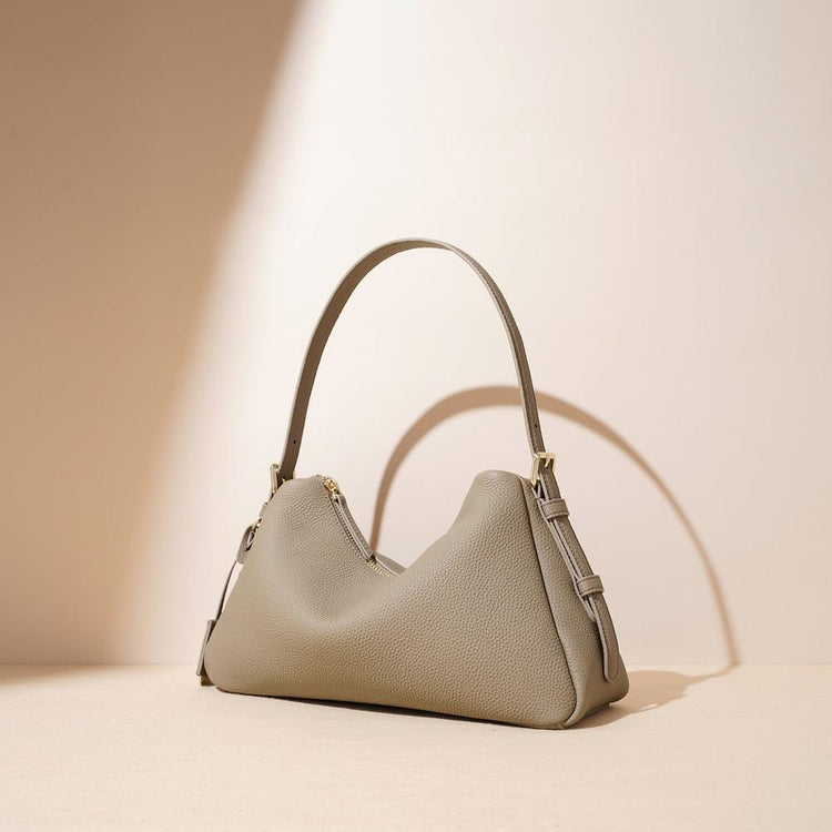 The Advanced Classic Leather Shoulder Bag