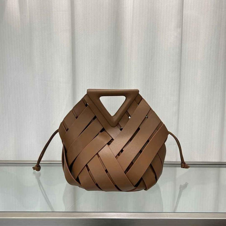 Triangle Magnetic Buckle Handbag