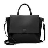 Versatile Leather Handbag – Messenger Style for Every Day