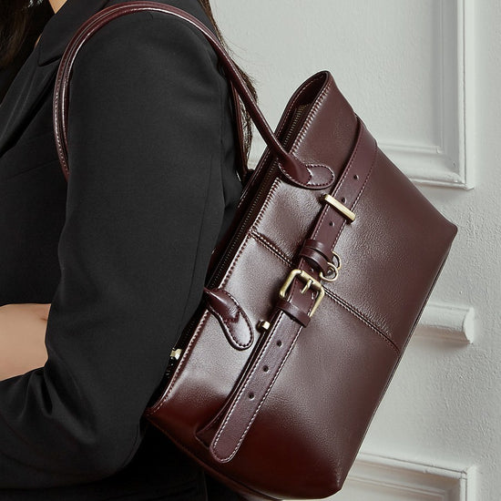 Large-Capacity Commuter Shoulder Bag