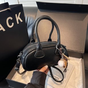 Korean-style handbag