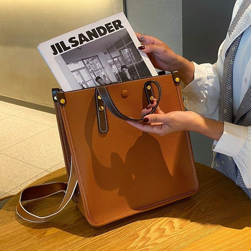 Everyday Leather Tote – Big on Space, Big on Style
