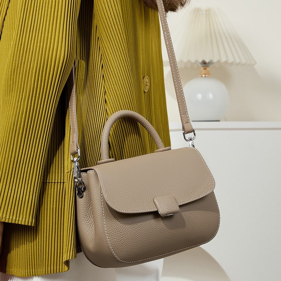 Medium Leather High-grade handbag